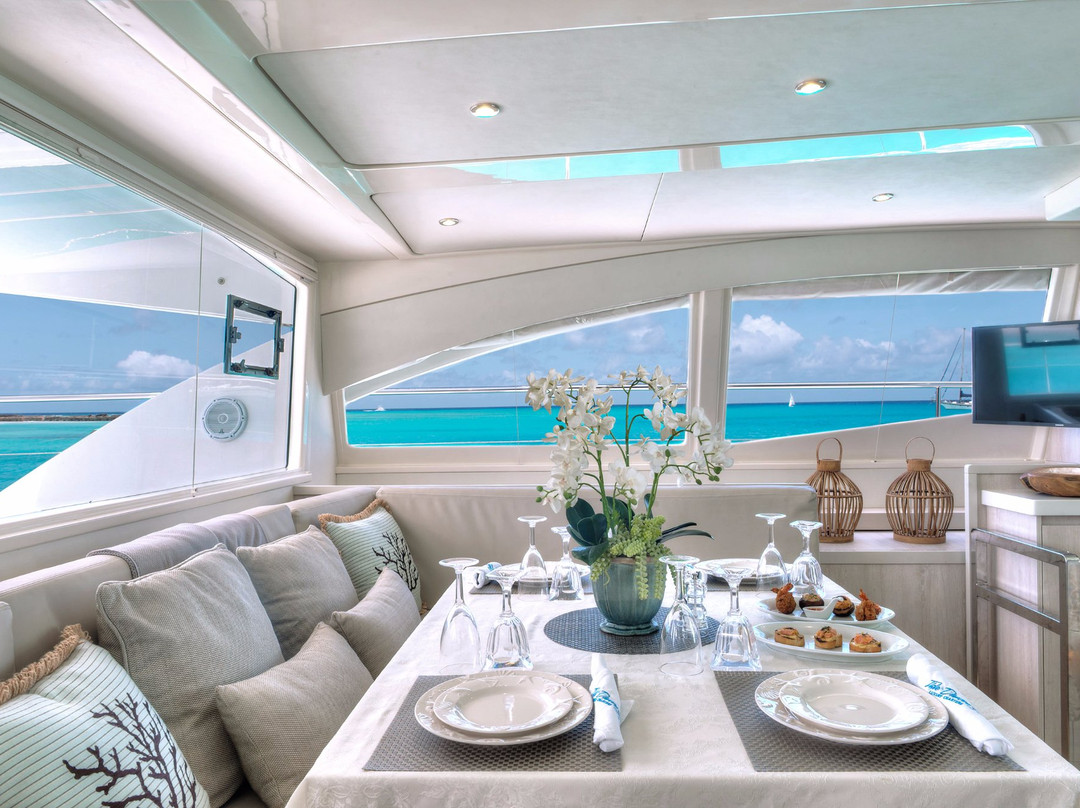 Tide Dancer Luxury Charters-布里奇顿必去景点