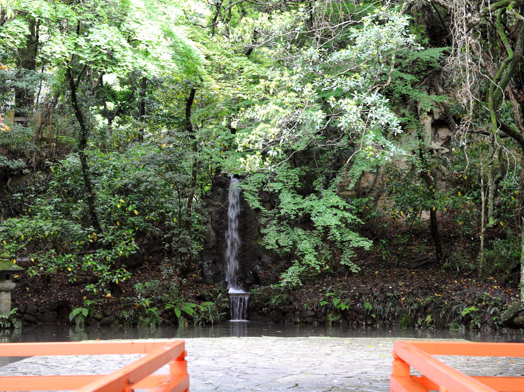 Usa Shrine Haraidokoro景点图片