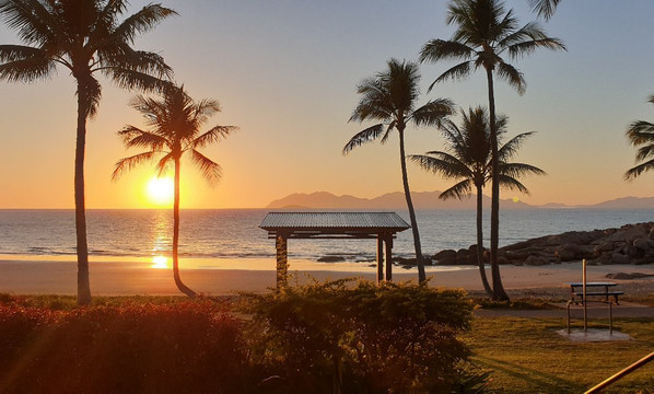 玫瑰湾度假村主图