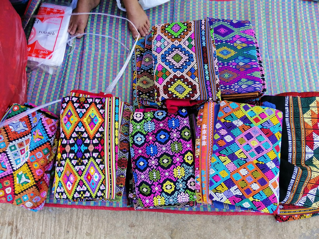Ban Huai Kon Border Market景点图片