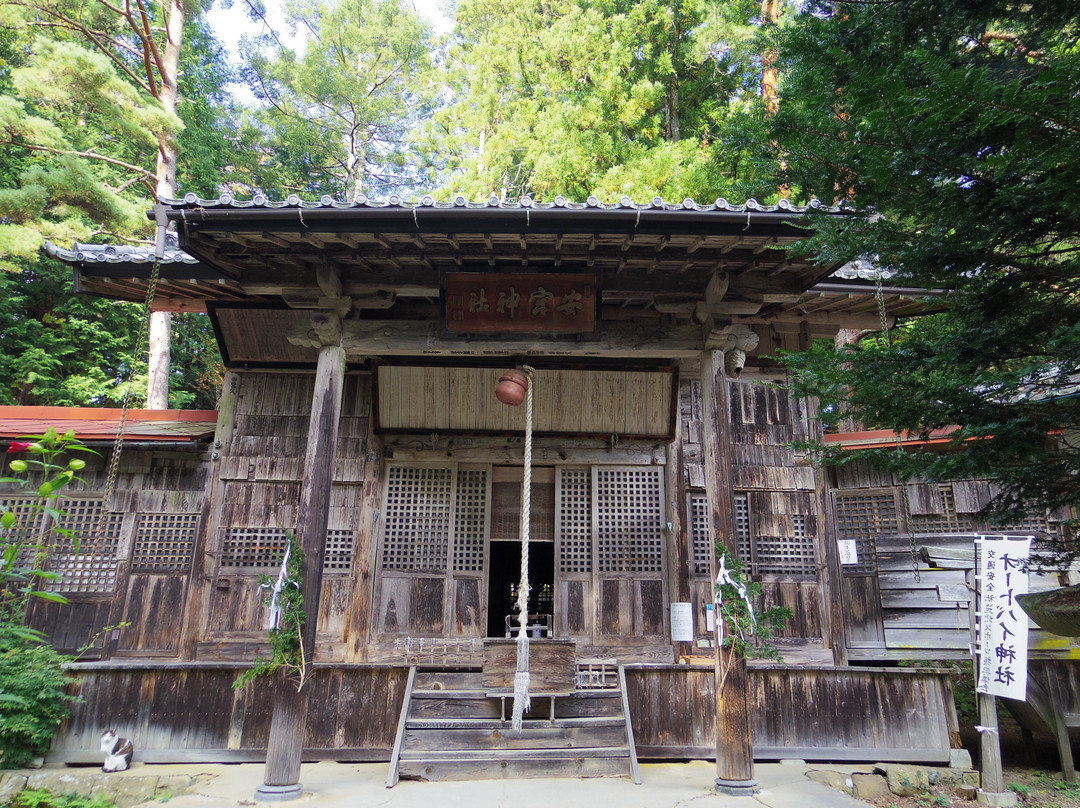 Shunara Buddha Stone Statues-筑北村必去景点