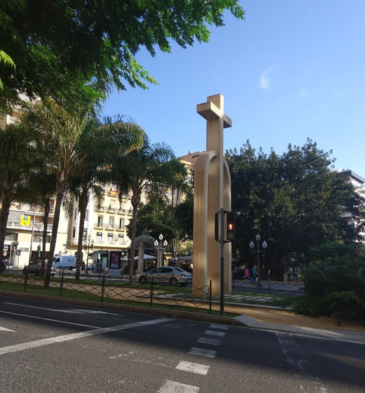 Cruz de los Caídos景点图片