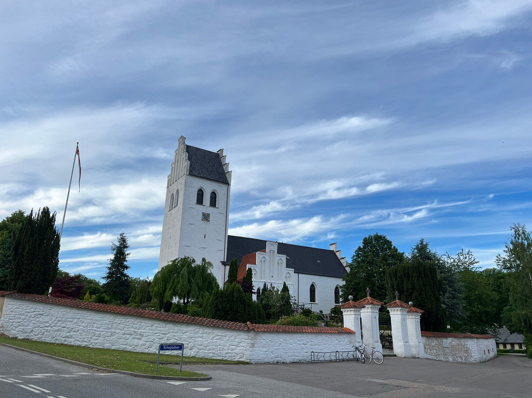 Herfolge Church景点图片