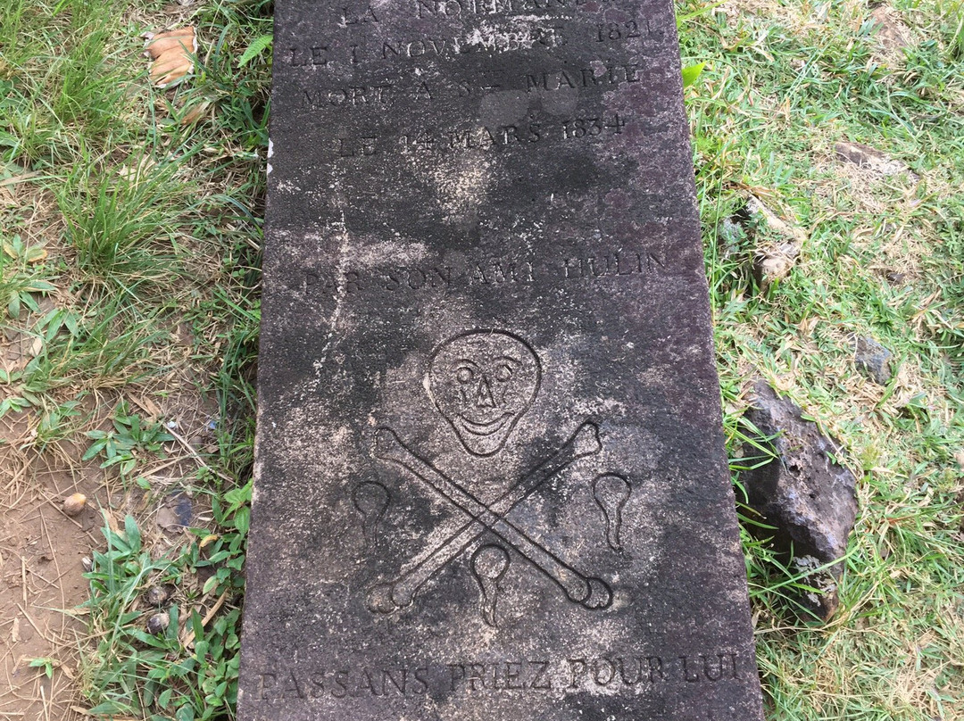 Pirate Cemetery on Nosy Boraha景点图片