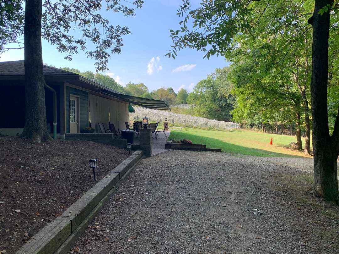 Three Oaks Vineyard, LLC-格兰维尔必去景点