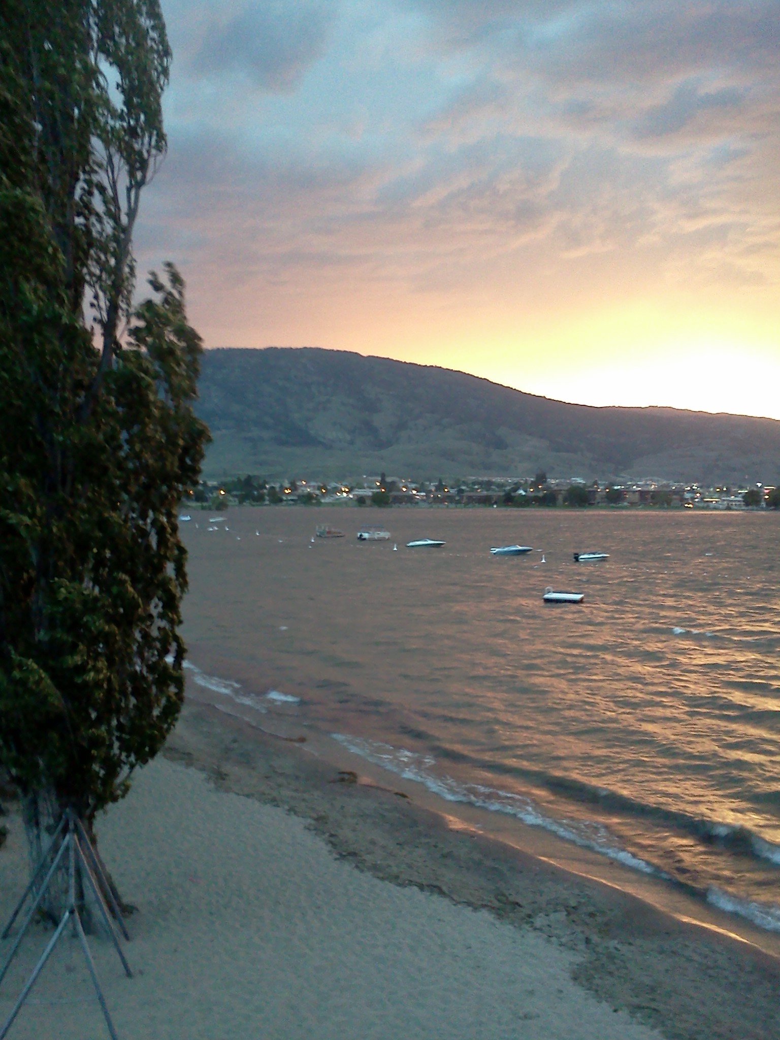 Poplars Motel On The Lake-酒店景观