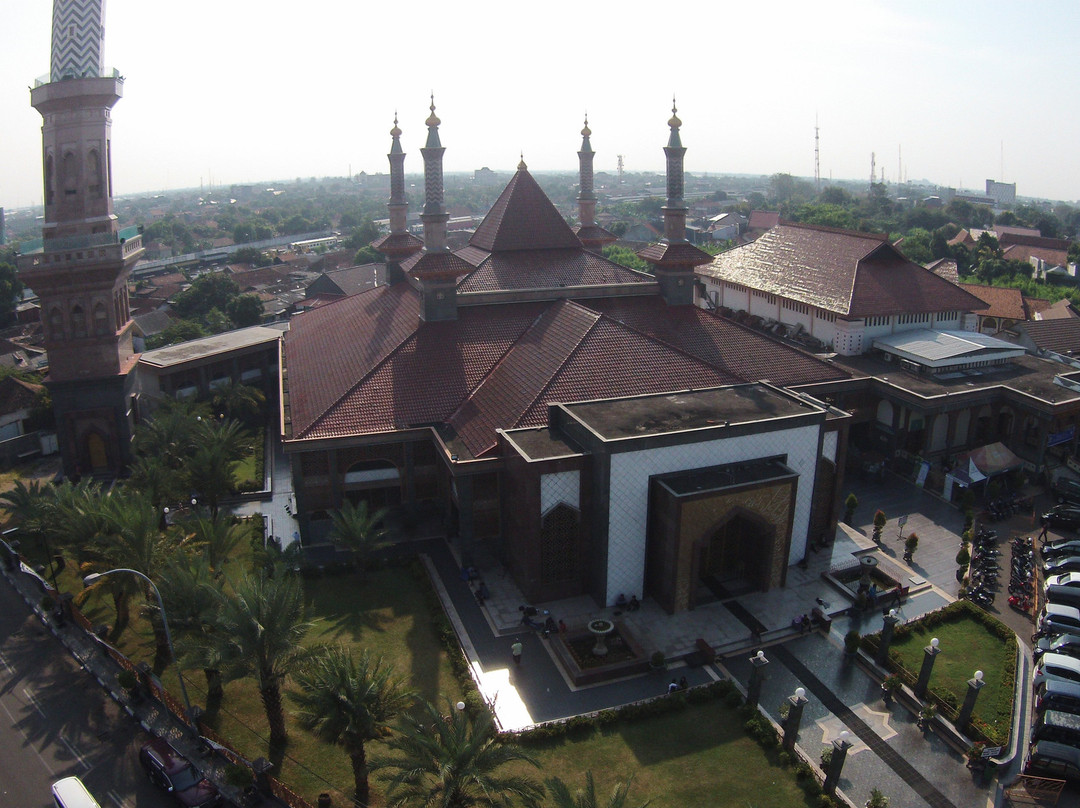 At-Taqwa Great Mosque-井里汶必去景点