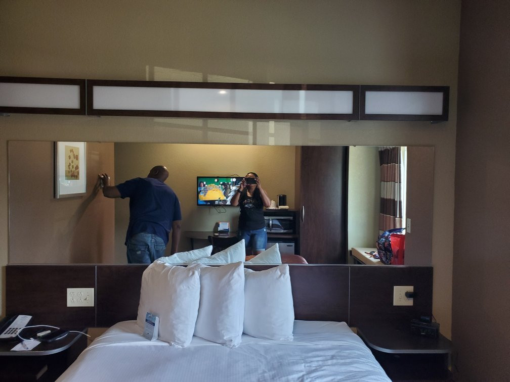 Microtel Inn & Suites by Wyndham Carrollton主图