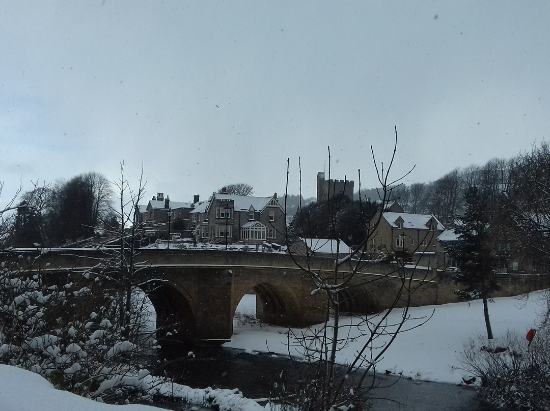 Bridge View House