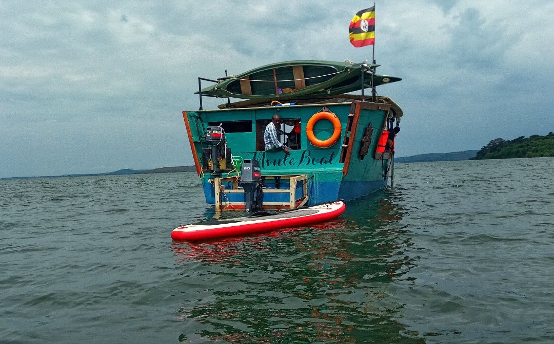 The Mvule Boat-金贾必去景点