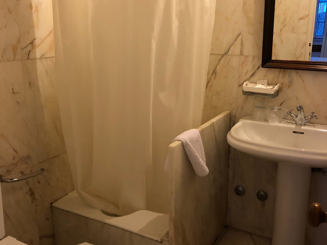 索拉蒙发林姆酒店主图