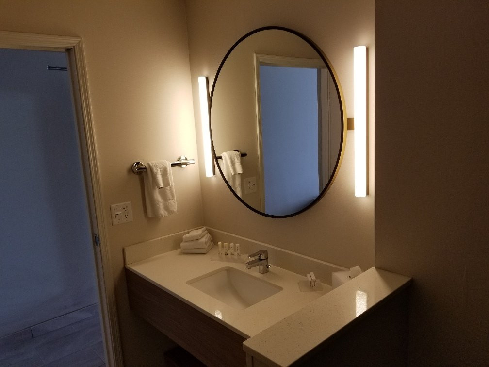 Fairfield Inn & Suites Salina主图