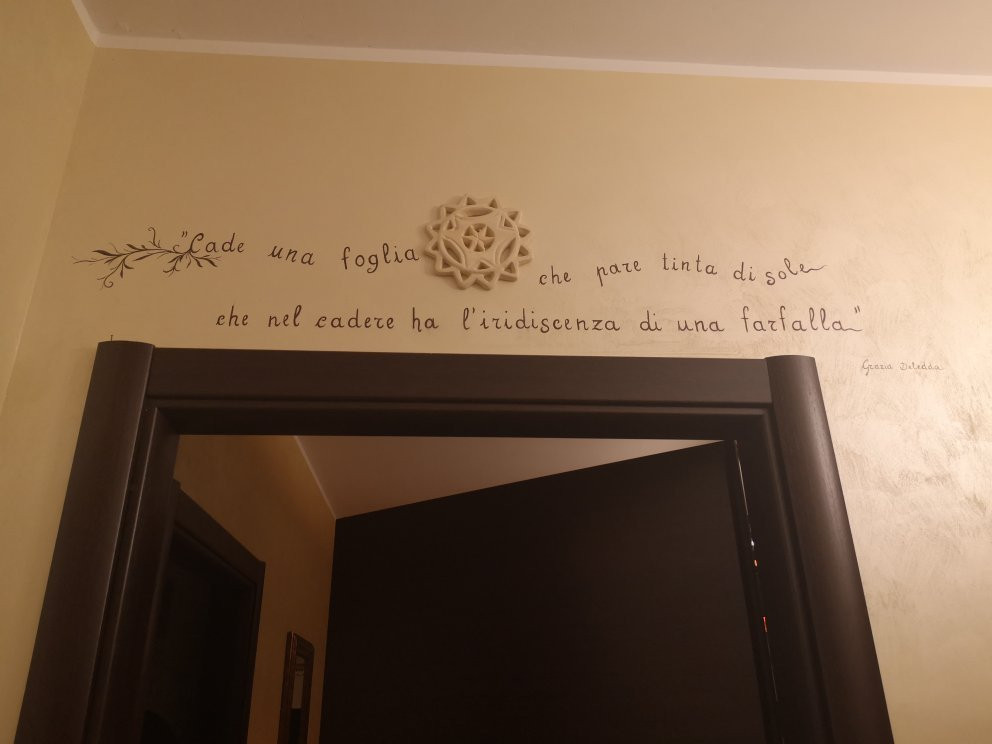 B&B Poesia主图