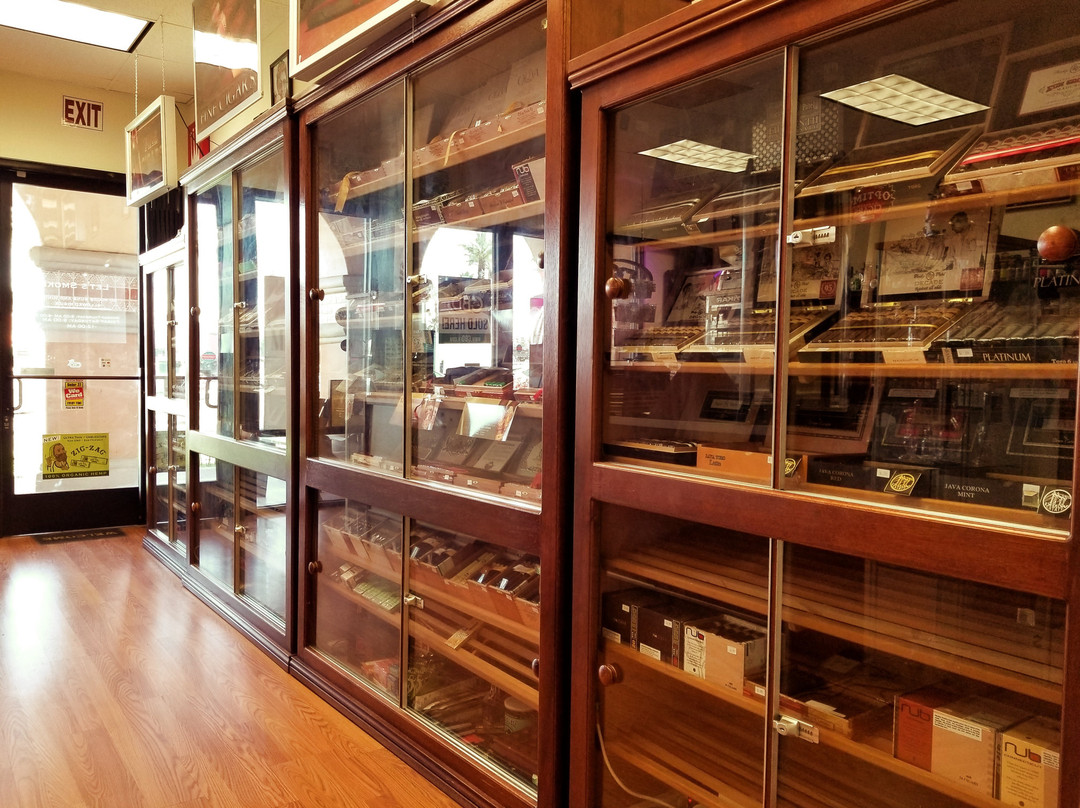 Let’s Smoke-大教堂城必去景点