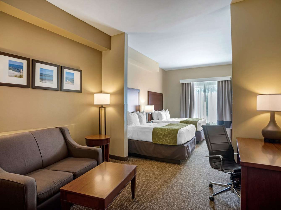 Comfort Suites Foley主图