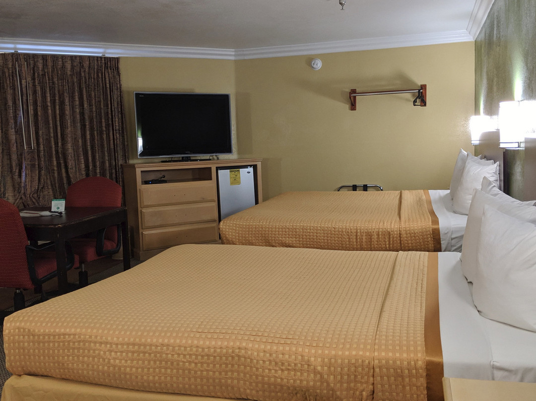 美国索玛最佳价值套房旅馆-洛杉矶机场主图