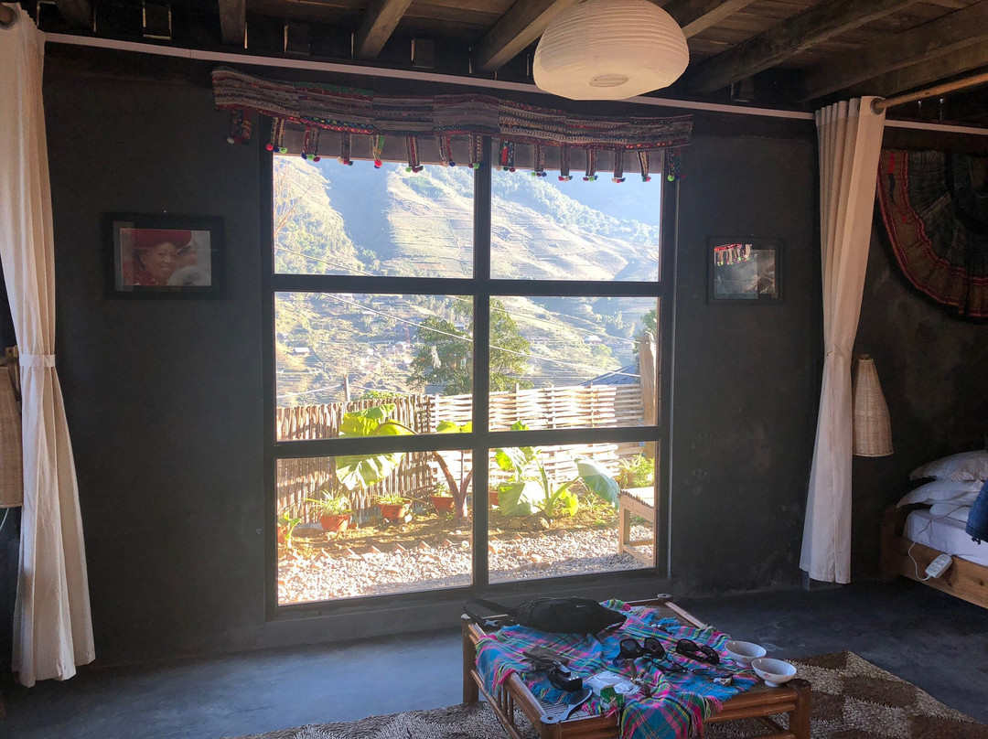 布法罗幸运德西山林小屋主图