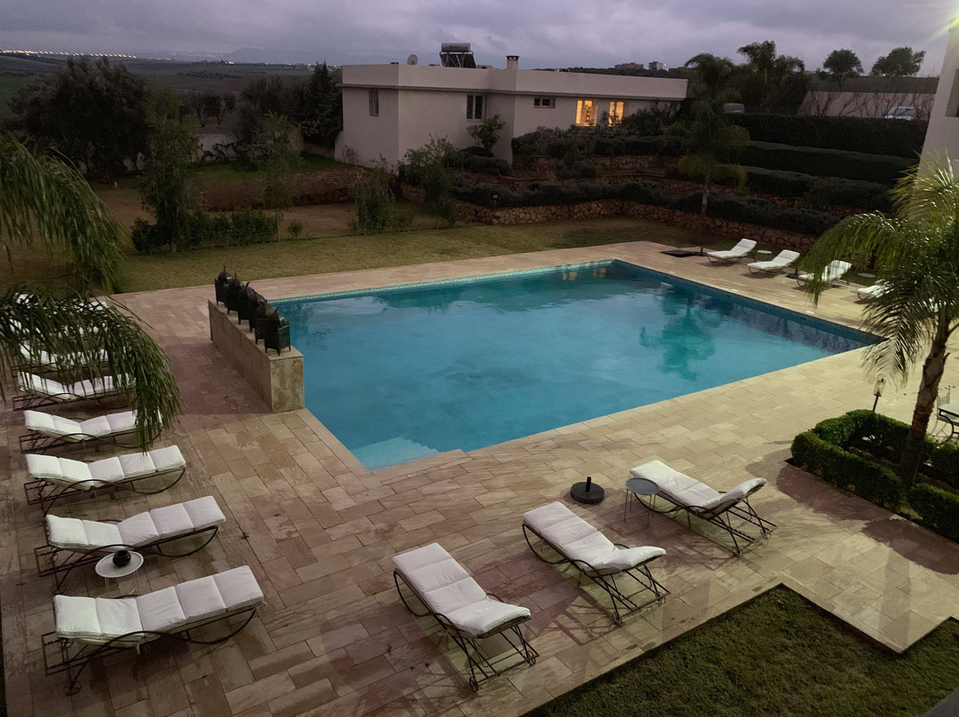 阿加帕桑索斯别墅酒店主图