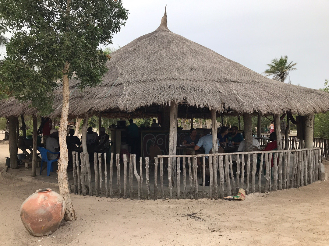 Campement de l'Ile d'Effrane主图