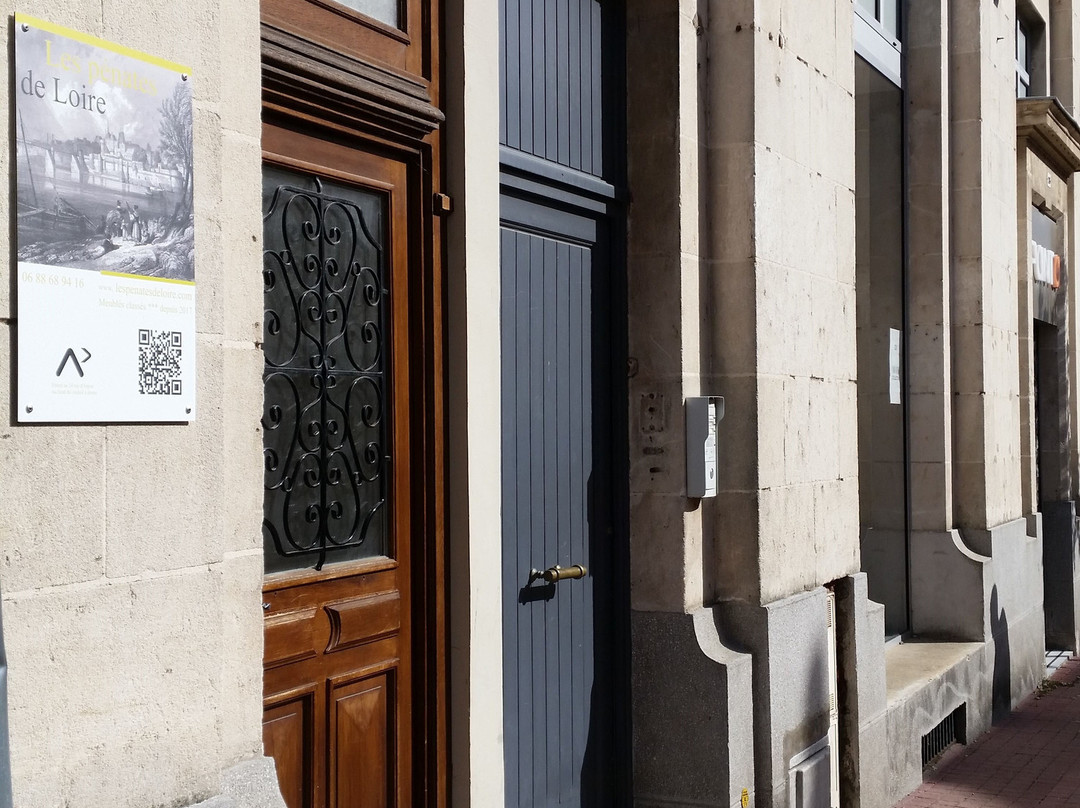 Les Penates De Loire主图