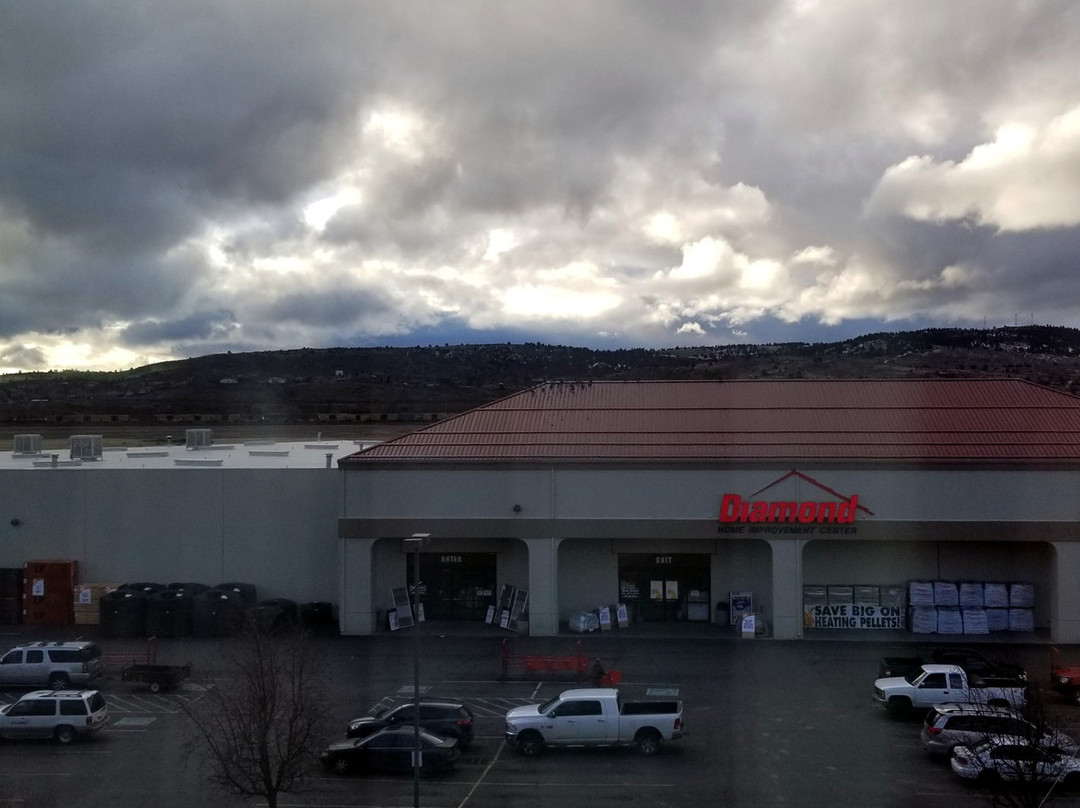 Holiday Inn Express & Suites Klamath Falls Central By IHG主图