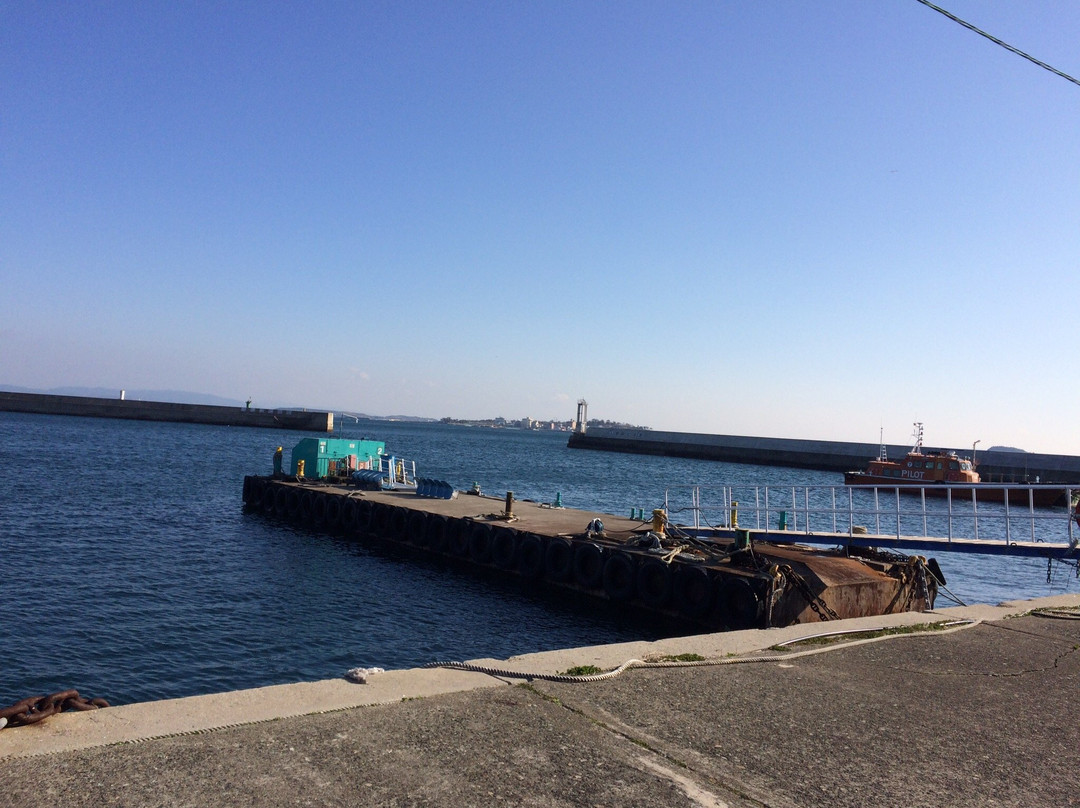 Morozaki Hazu Cape (Hazu Jinja Shrine)景点图片