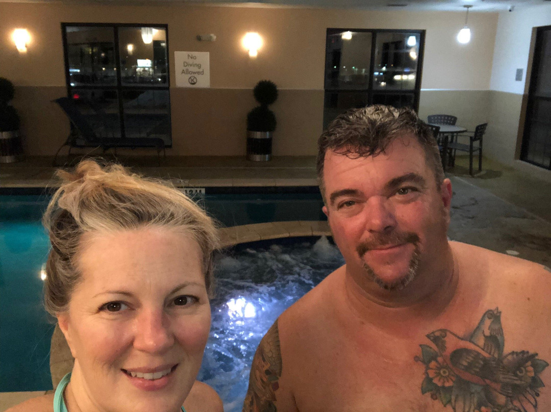 Best Western Plus Emerald Inn & Suites主图