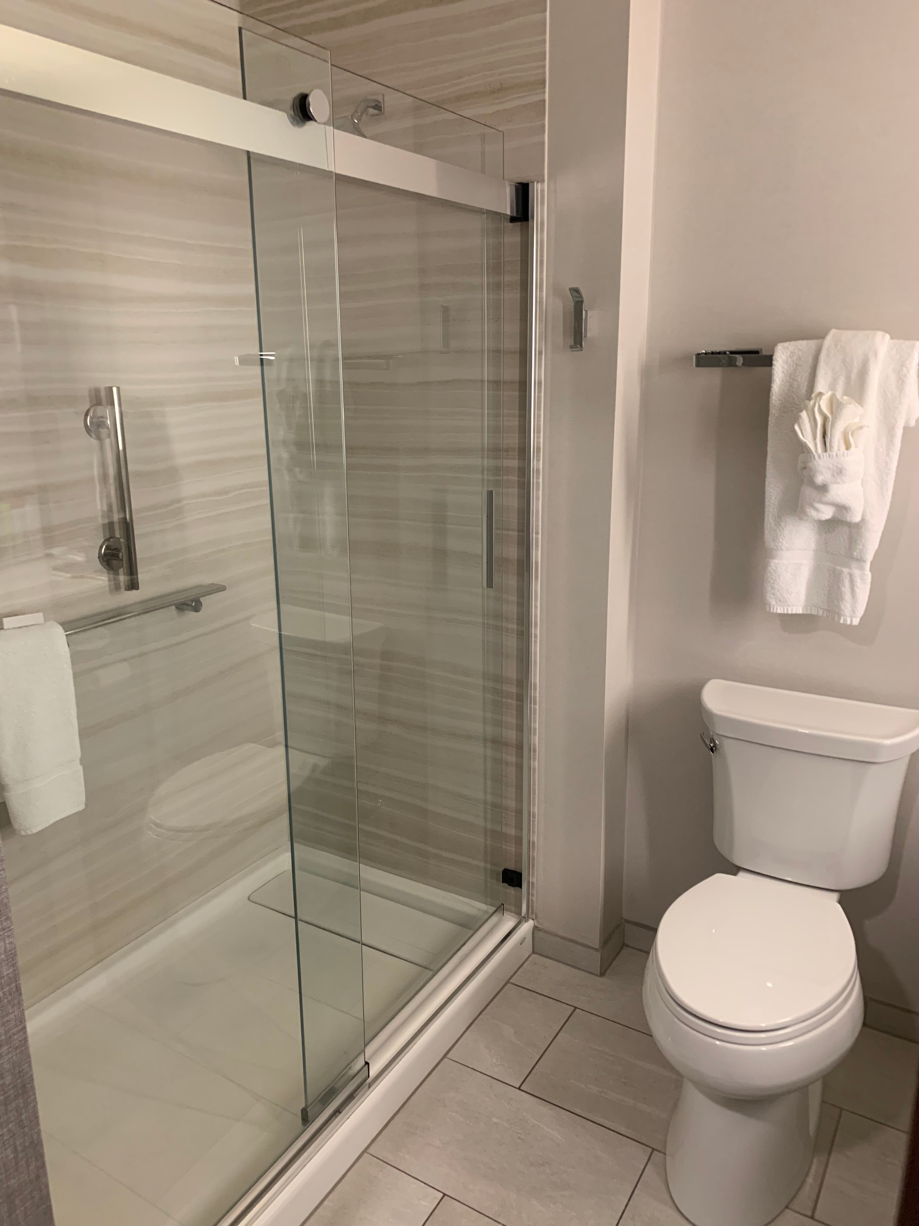 Hilton Garden Inn Wausau-浴室