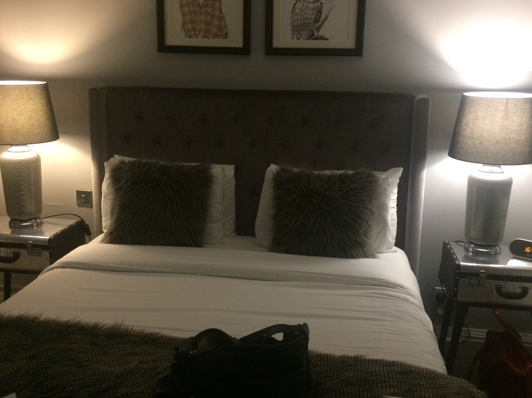 Rose & Crown Inn主图