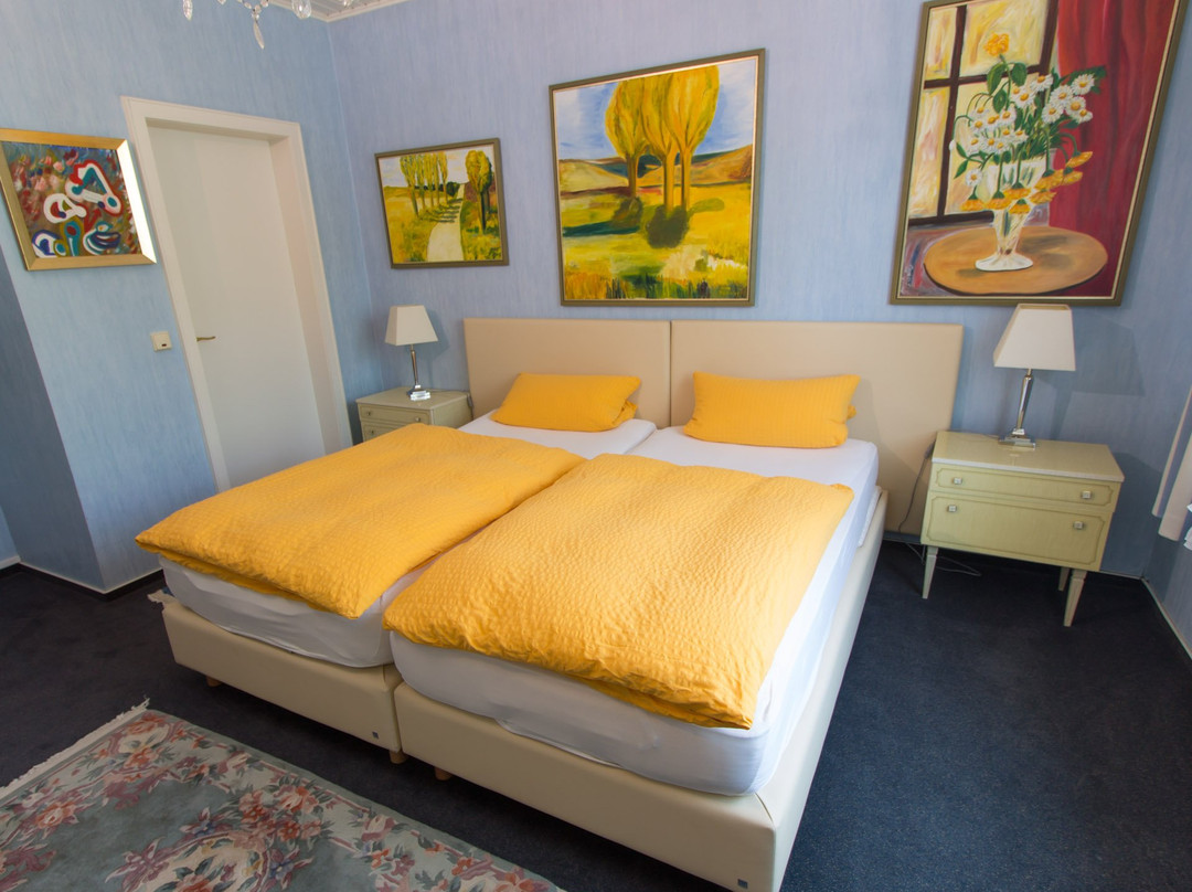 祖尔波斯特酒店 - 摩泽尔河畔城堡主图