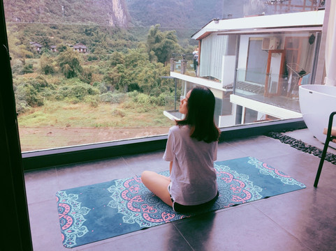 在水一方酒店（阳朔十里画廊遇龙河店）主图