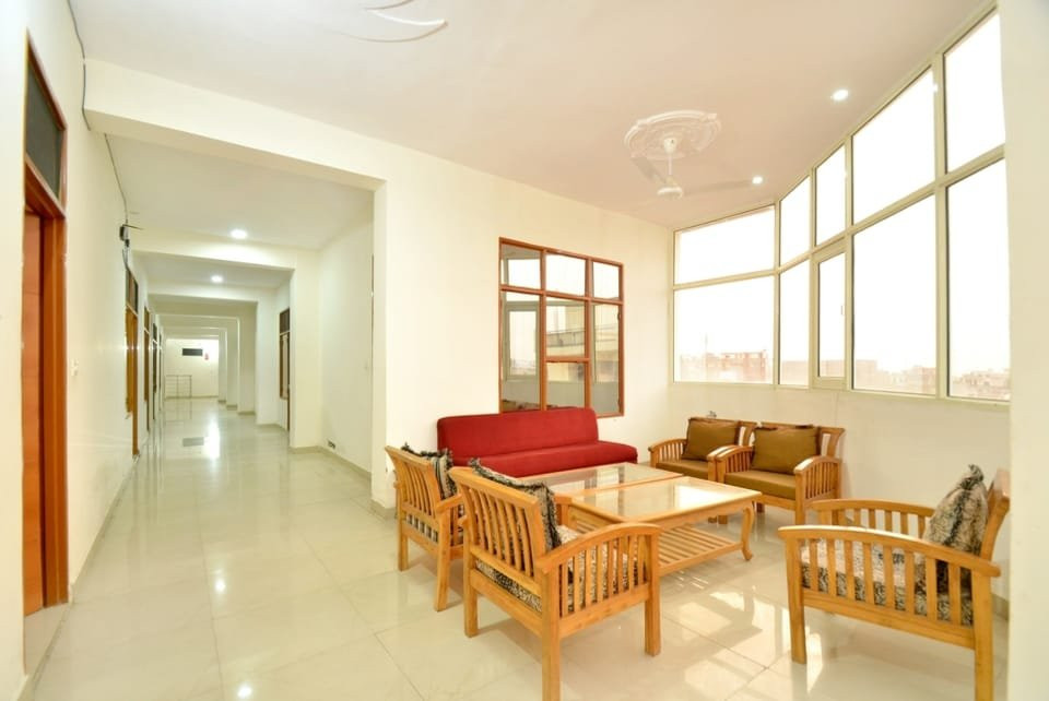 Hotel Platinum Inn主图