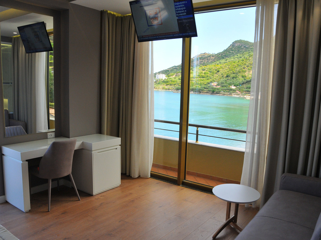 夫罗勒酒店住宿-Paradise Beach Hotel