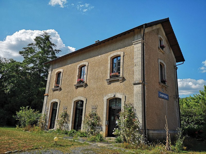 La Gare Aux Oiseaux主图