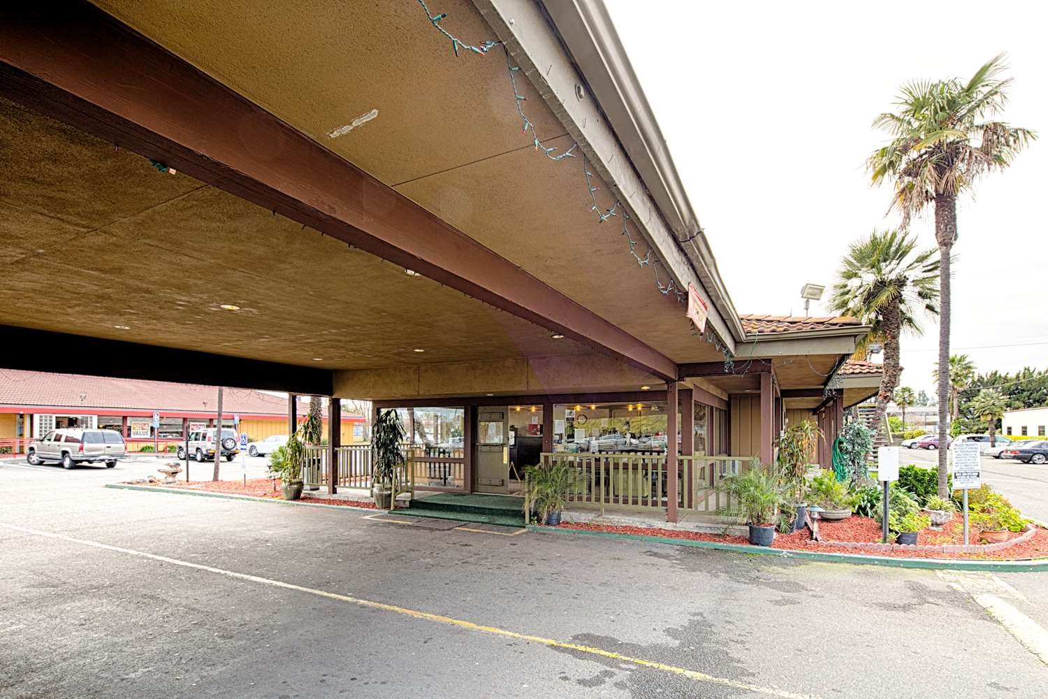 Ramada by Wyndham Modesto Yosemite Area-官方