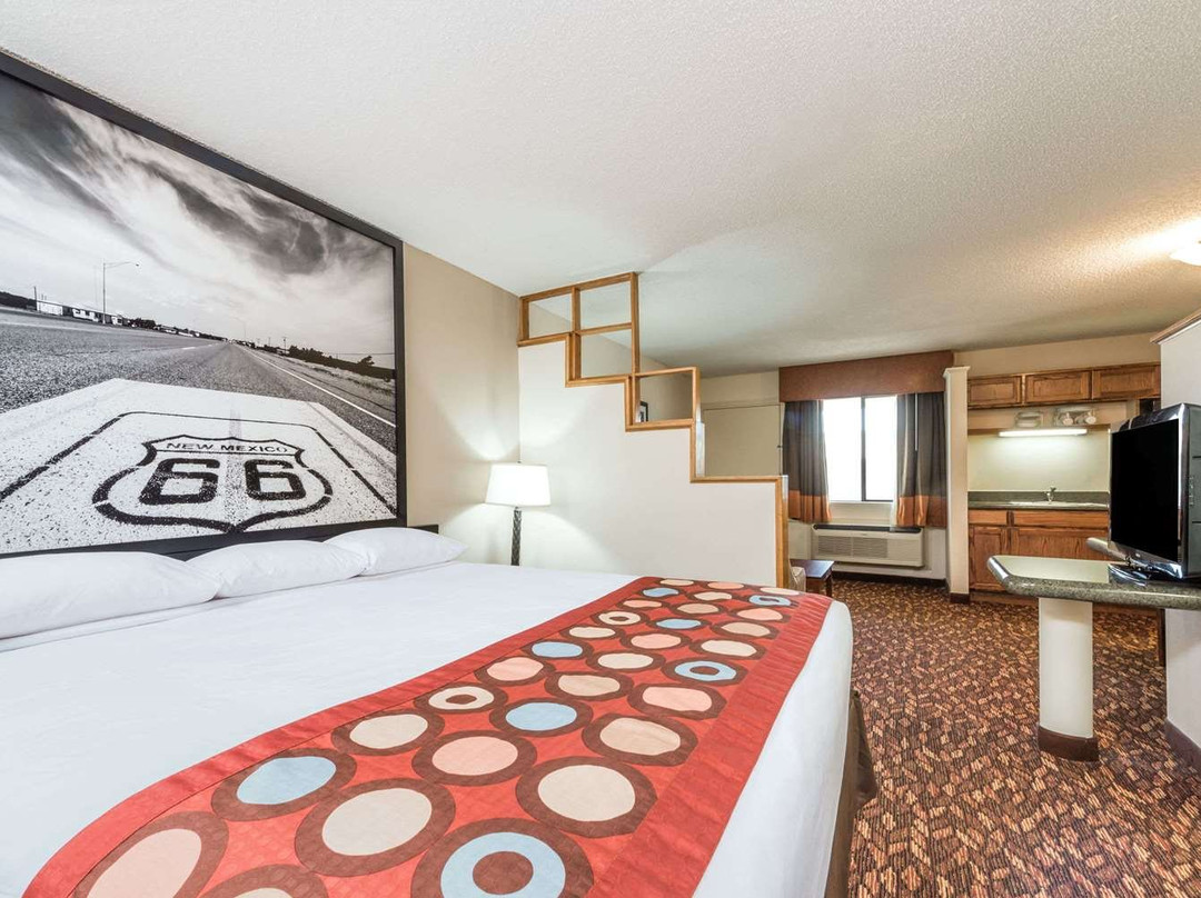 Super 8 by Wyndham Clovis主图