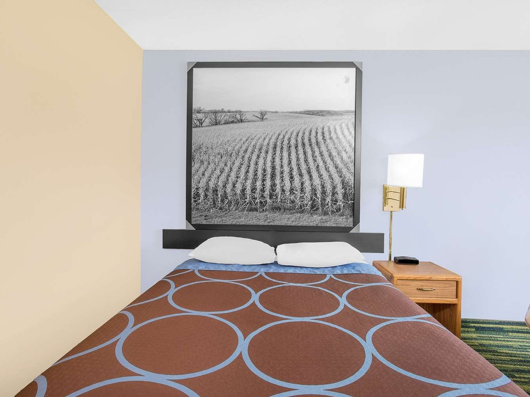 Boarders Inn & Suites by Cobblestone Hotels - Waterloo主图