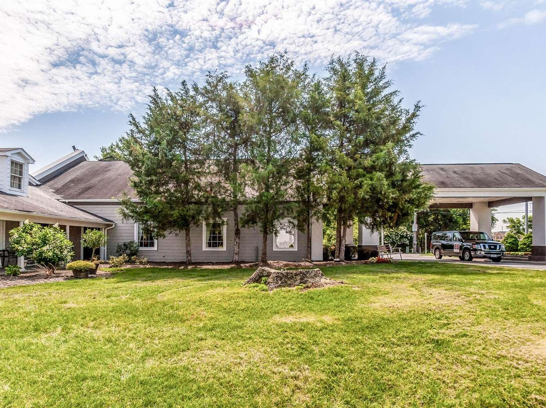 Clarion Hotel & Conference Center Leesburg主图