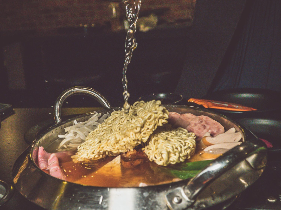 8 Korean BBQ Shaw Centre
