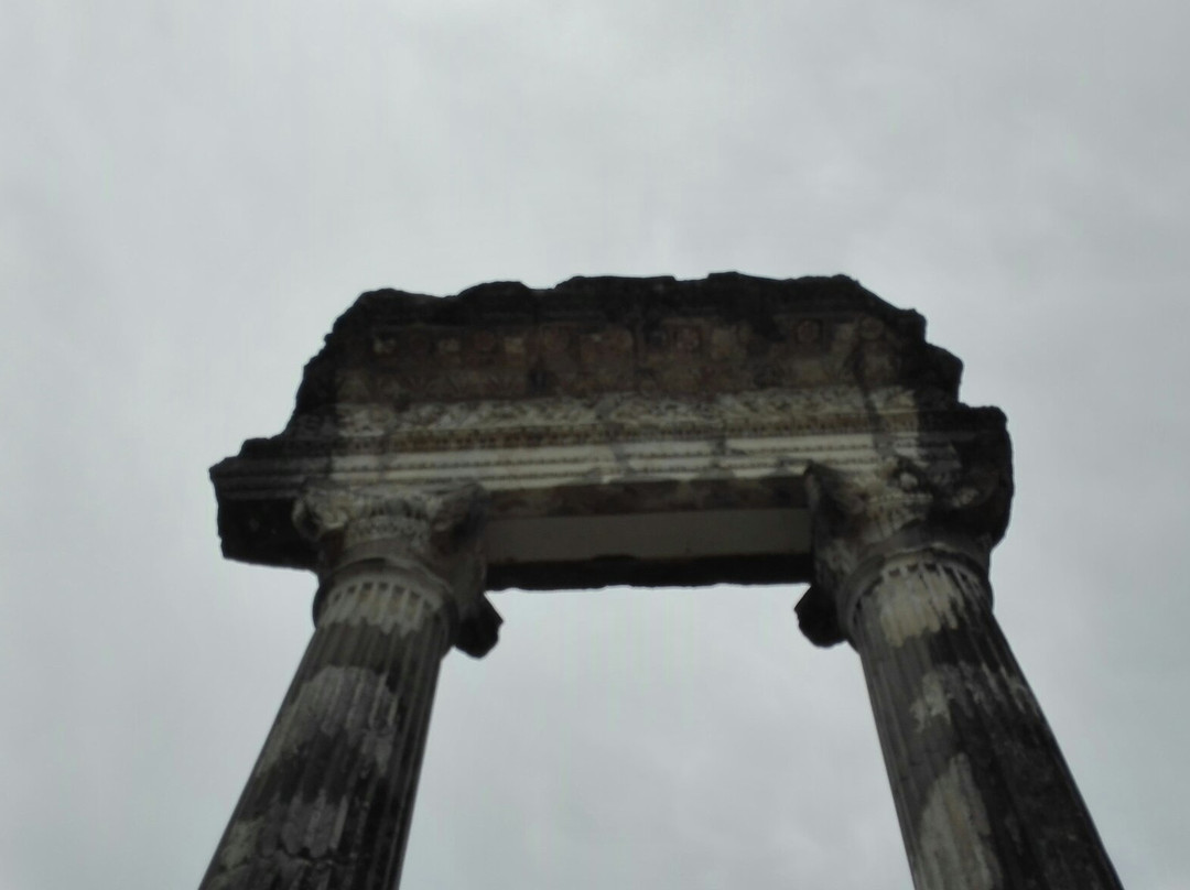 Roman Columns景点图片