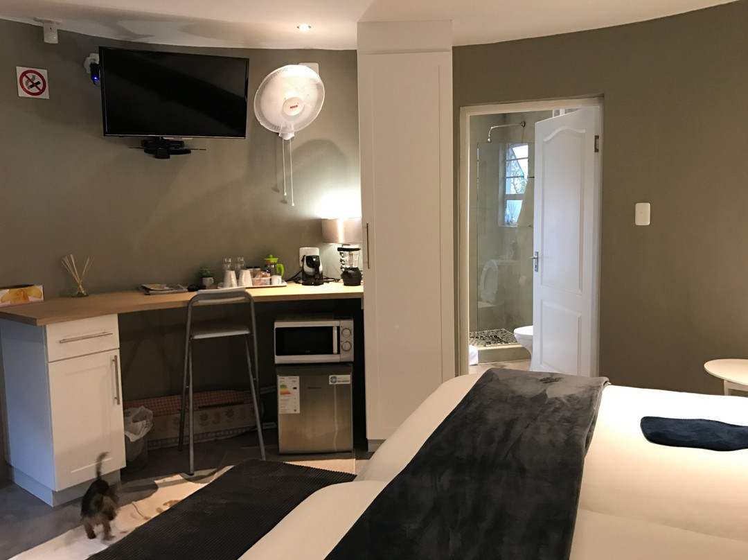 A Stones Throw Accommodation主图