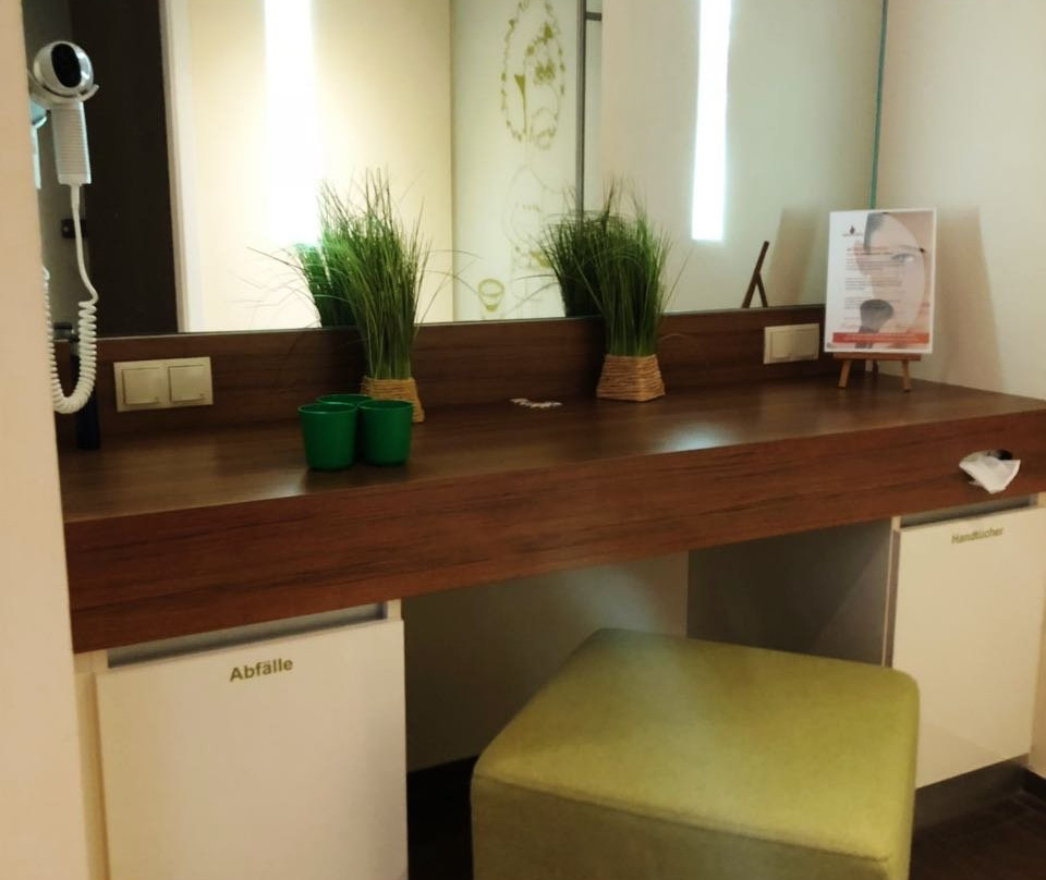 奥伯塔尔酒店主图