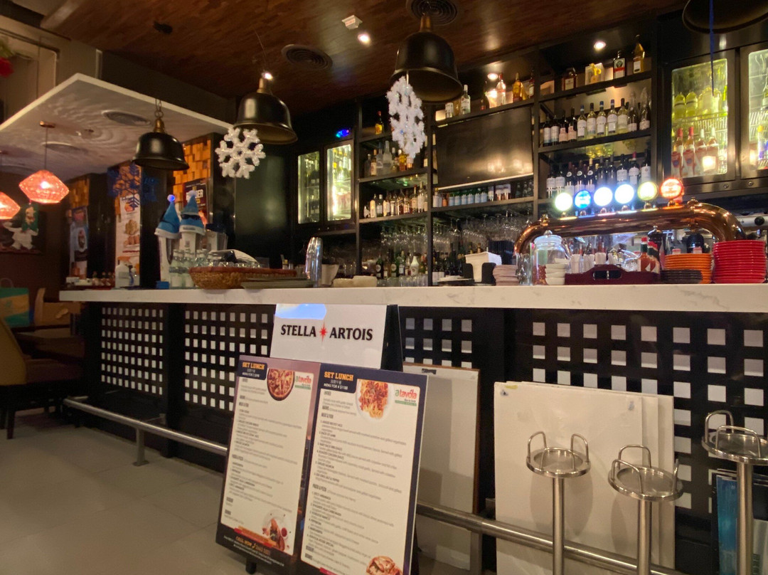 A Tavola Bar Grill