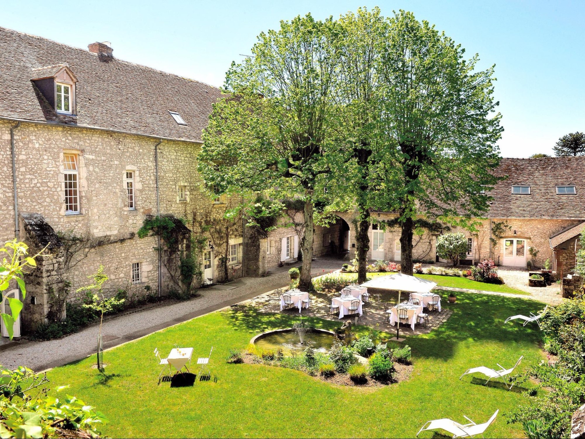 Le Relais Louis XI-官方