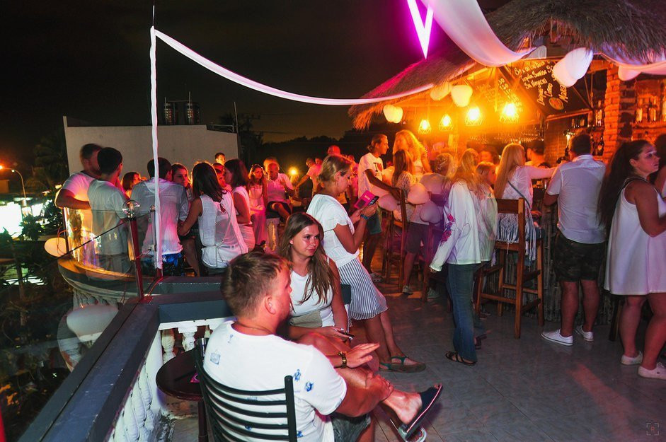 Triangle Rooftop Club-美奈必去景点