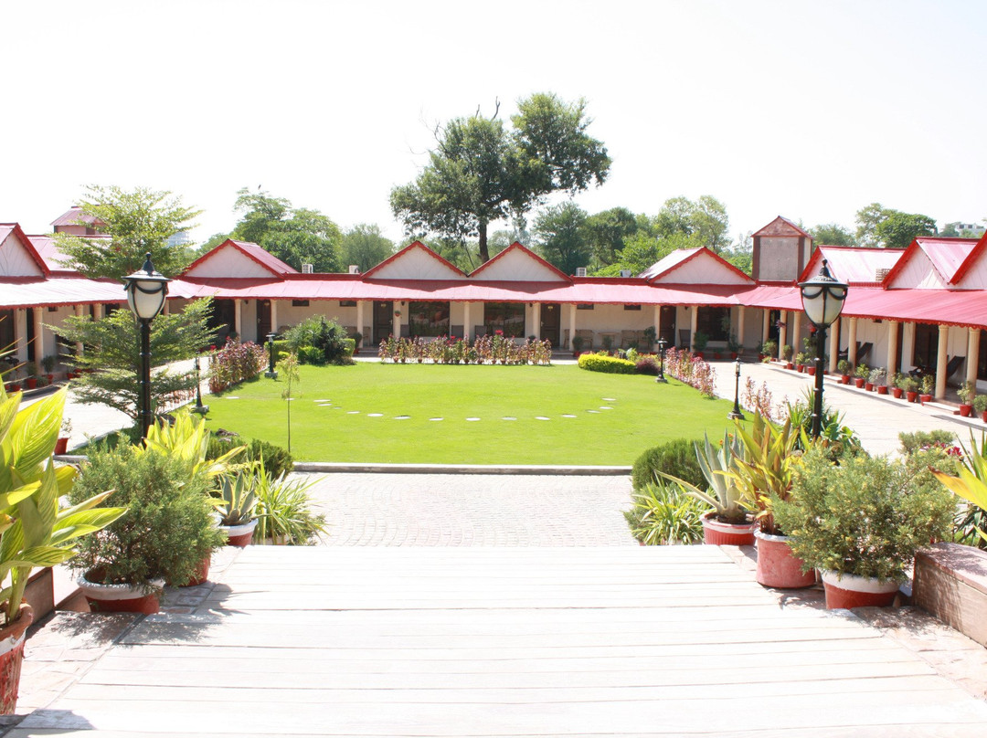 Jungle Barracks主图