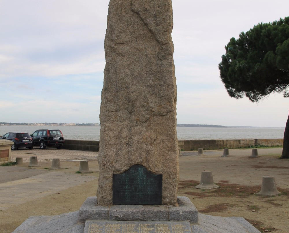 Le monument du Commando-圣纳泽尔必去景点