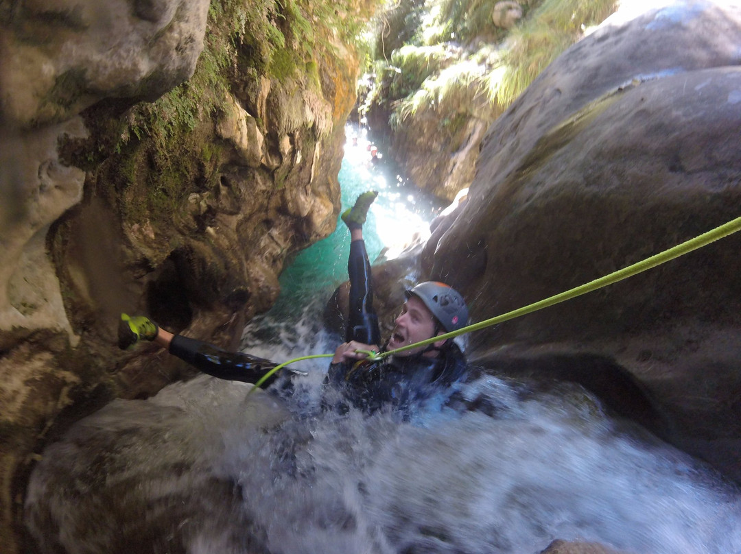 Black Feet-格拉纳达必去景点