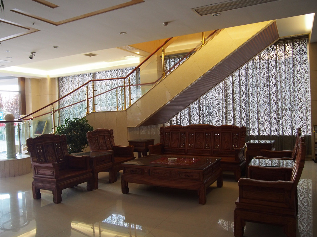 嘉亨大酒店 主图