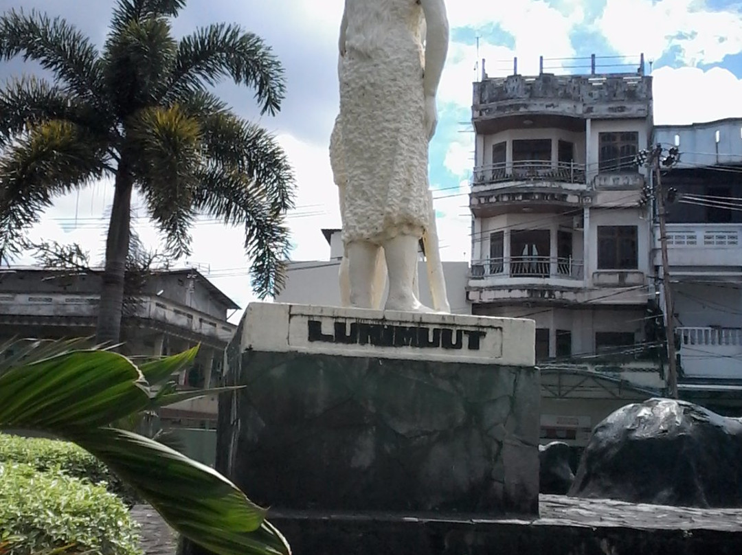 Toar Lumimuut Park-万鸦老必去景点